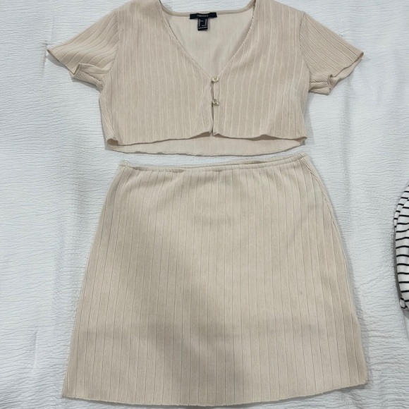 F21 top and skirt set - Picture 1 of 5